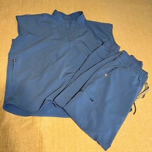 Blue FIGs scrubs, large